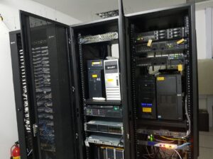 Vì Sao Bạn Cần Dịch Vụ Bảo Trì – Vệ Sinh Server Chuyên Nghiệp?