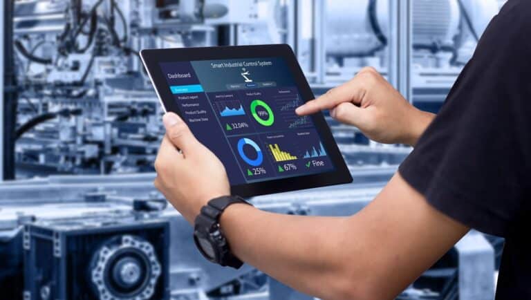 Công cụ giám sát phổ biến, cấu hình triển khai, quản lý sử dụng và lựa chọn phù hợp cho hệ thống mạng doanh nghiệp.